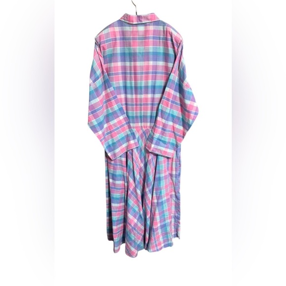 Plaid Vintage American Shirt Dress with Pockets! - Picture 2 of 5
